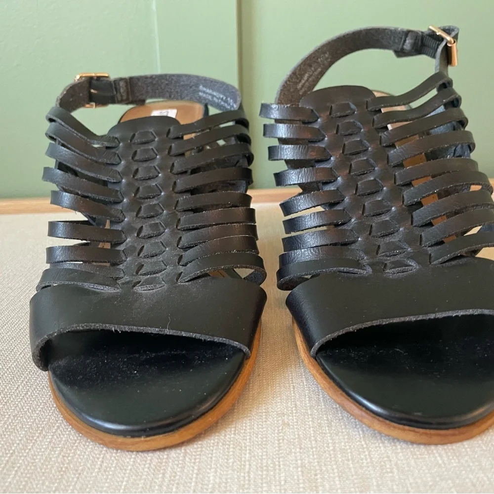 Steve Madden Strappy Black Sandals - Picture 2 of 6